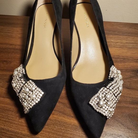 Ann Taylor NWoT Suede Kitten Heel Rhinestone Bow - Picture 3 of 8